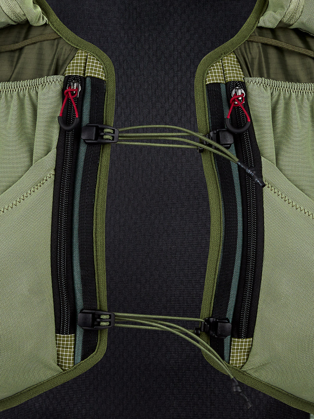 UltrAspire Traverse 20L Pack
