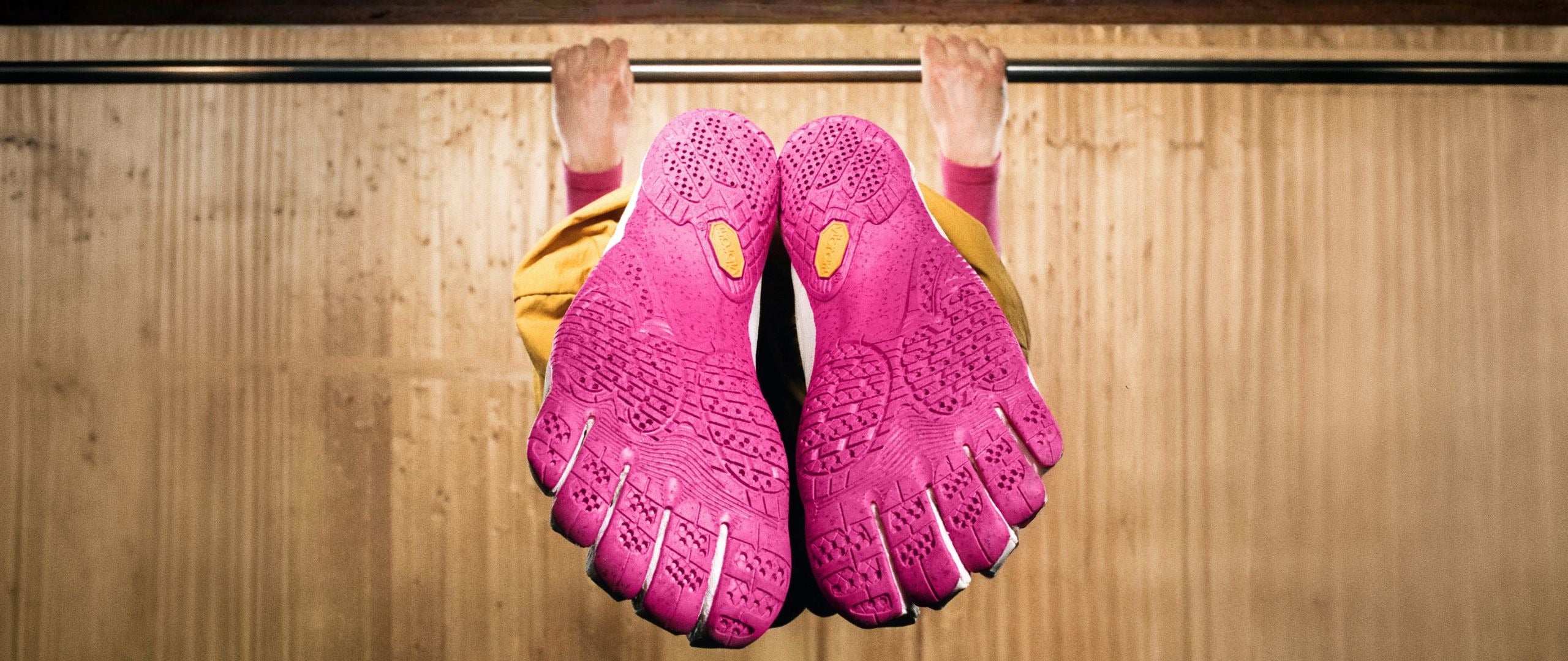 Vibram Graspifier Womens - Ivory / Fuchsia – Barefootinc AU