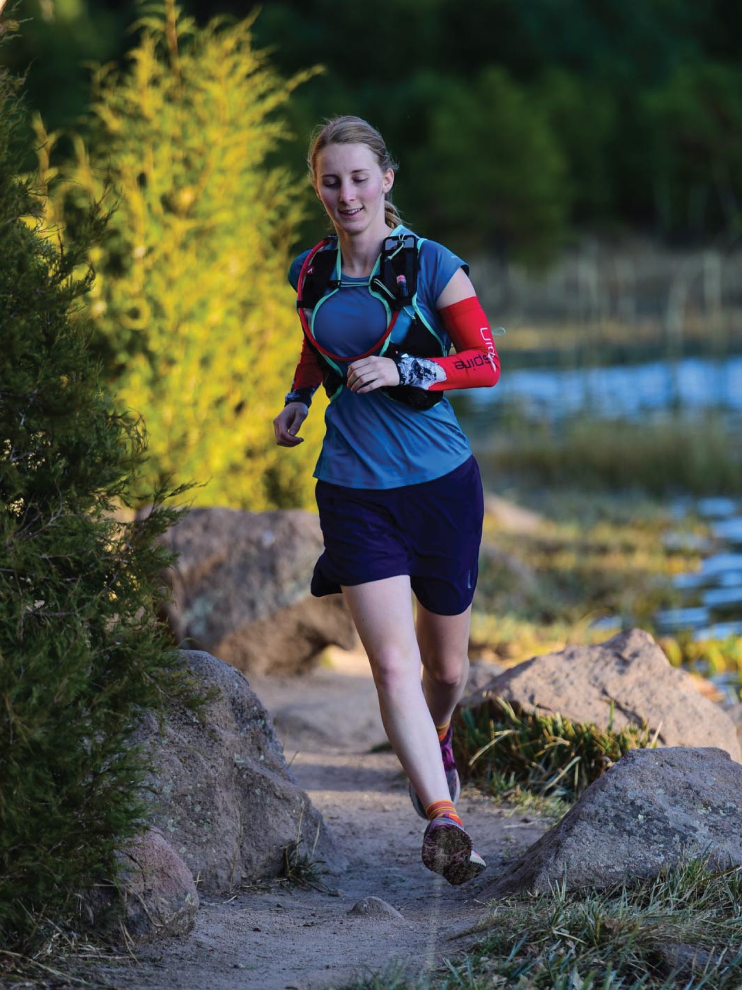 UltrAspire Astral V4 Womens - Mint - 9L